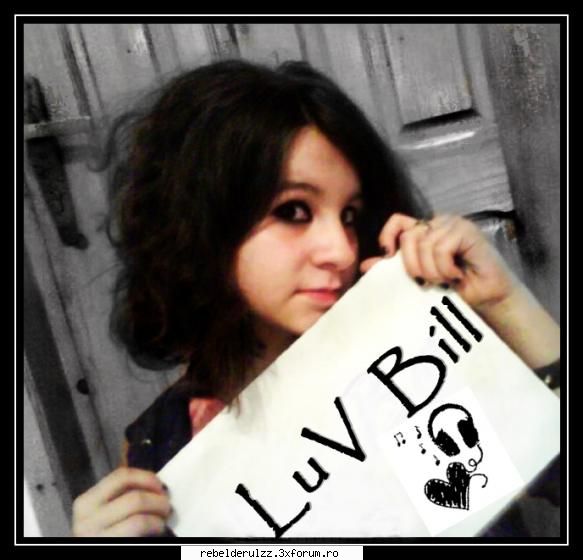 v-am zis dak mai vr mai pon aq k na am zis sa nu va plictisesc q atatea poze... raluk says : love