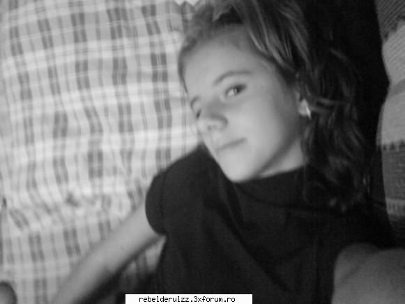 Stefy - Eu am 12 anisori sunt nascuta pe 10 august sunt - ღAbout usღ